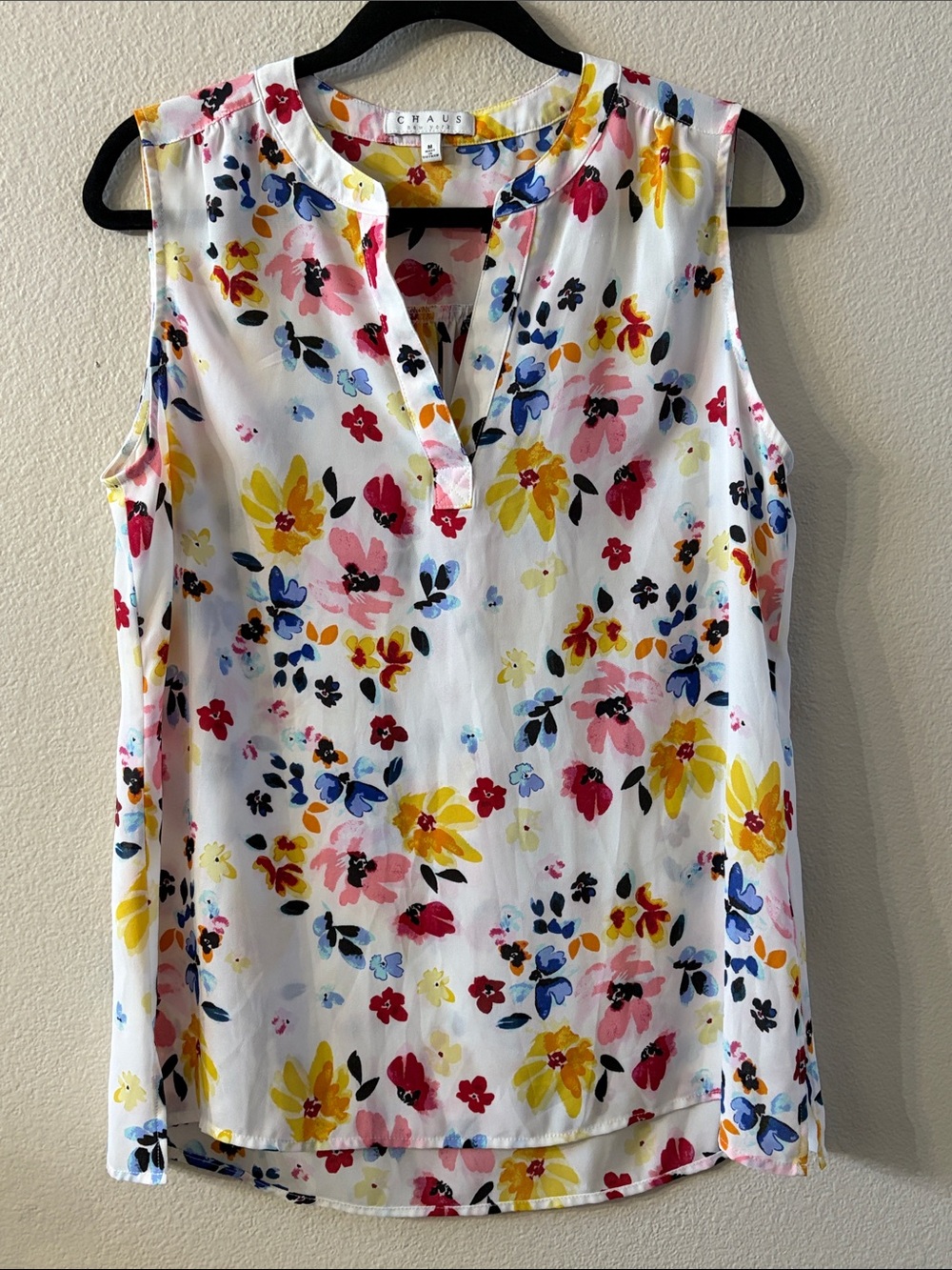 Chaus White Floral Sleeveless Split-Neck Camisole - Yellow Pink Blue